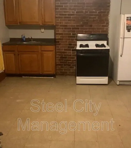 810 Wood St #1 — Photo 2