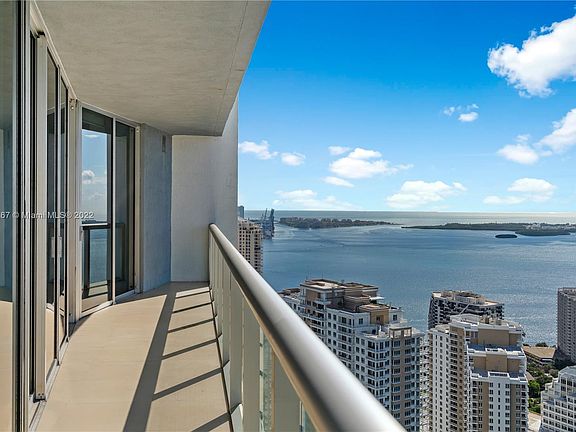 2nd image of 475 Brickell Ave #13