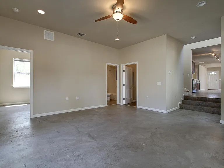 4509 Depew Ave — Photo 12