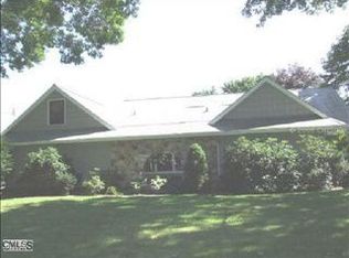 420 Nepas Rd, Fairfield, CT 06825