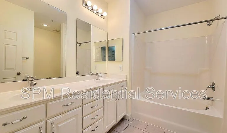 1505 Cadfel Ct #304 — Photo 13