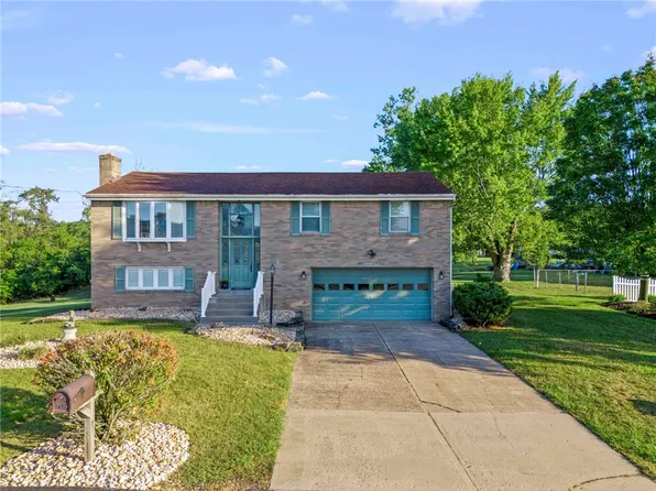 7119 Gayle Dr, Finleyville, PA 15332