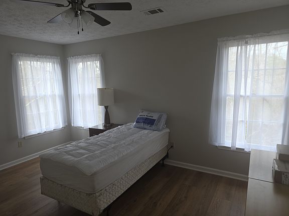 5th image of 1923 Wedgewood Dr #1