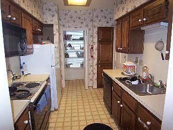 4th image of 400 Nagle St APT 504