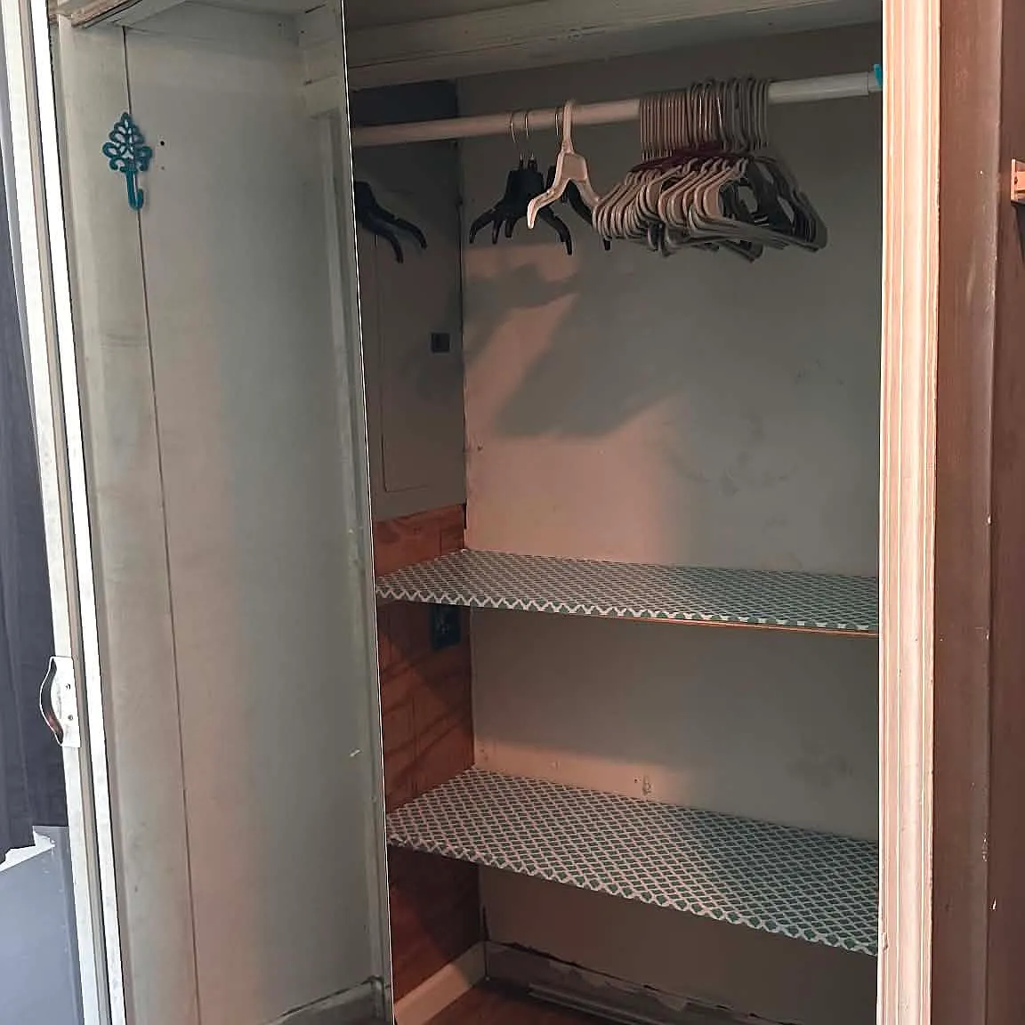 7 bed, 2988 sqft, $700 — Photo 3