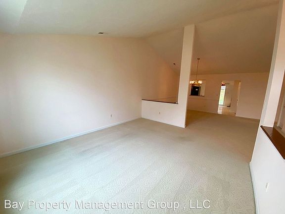 3rd image of 9514 Hallhurst Rd
