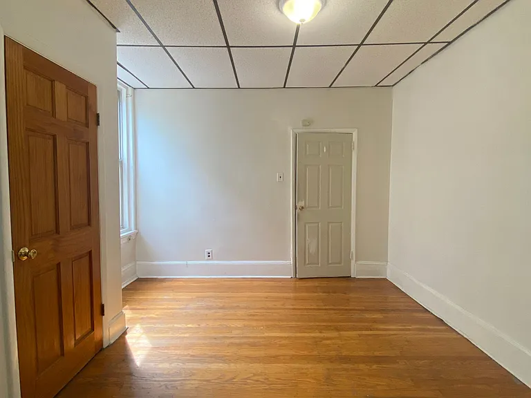 3713 Spring Garden St — Photo 6