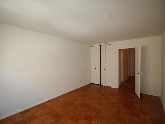 4th image of 47 Franklin Blvd #2R