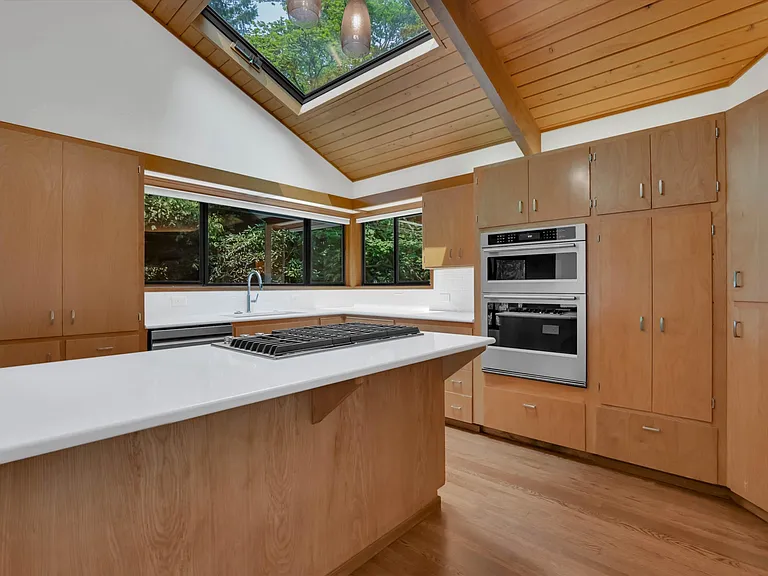 3820 SW Scholls Ferry Rd — Photo 10