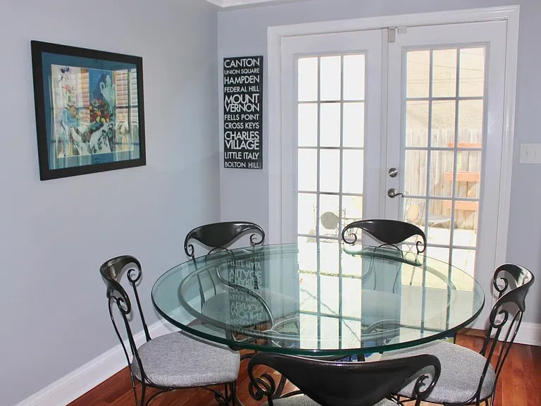 2528 Fleet St — Photo 7