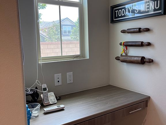 4th image of 3992 S Alexander Ave