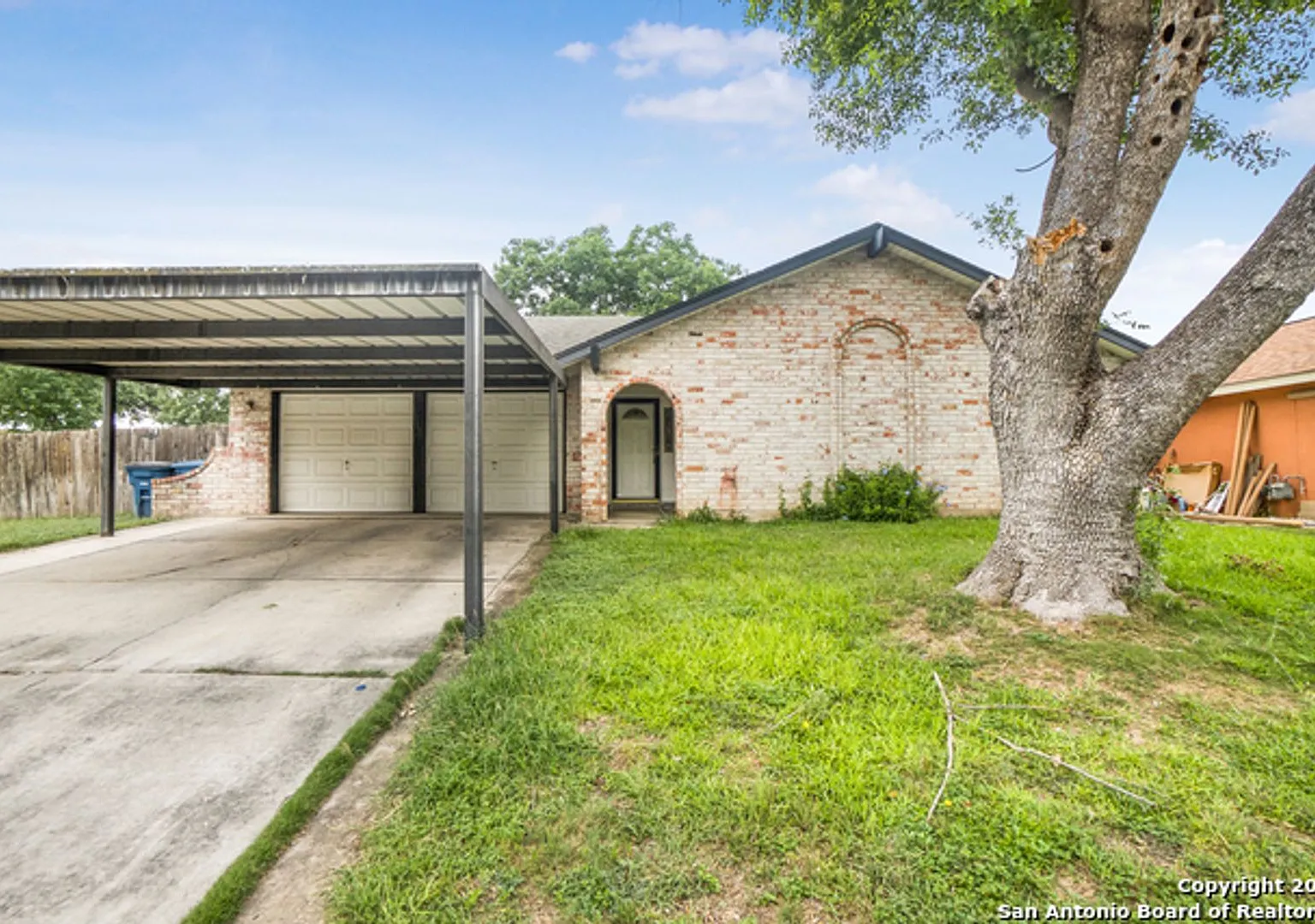 Comfortable Living in Established San Antonio Neighborhood 5003 Starfire Dr — Photo 1