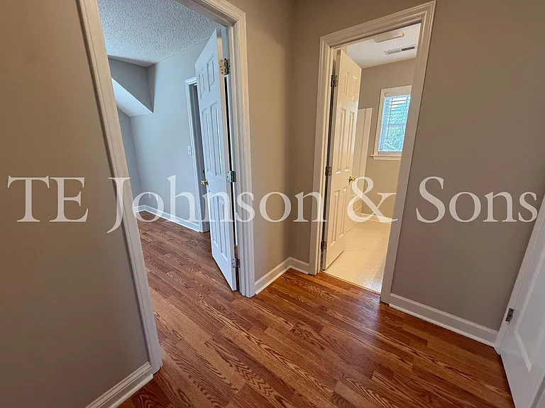 1878 Camden Forest Dr — Photo 27