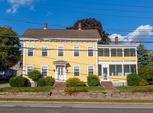 137 1st Ave #1, East Greenwich, RI 02818