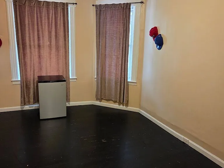 33 Springdale Ave — Photo 29