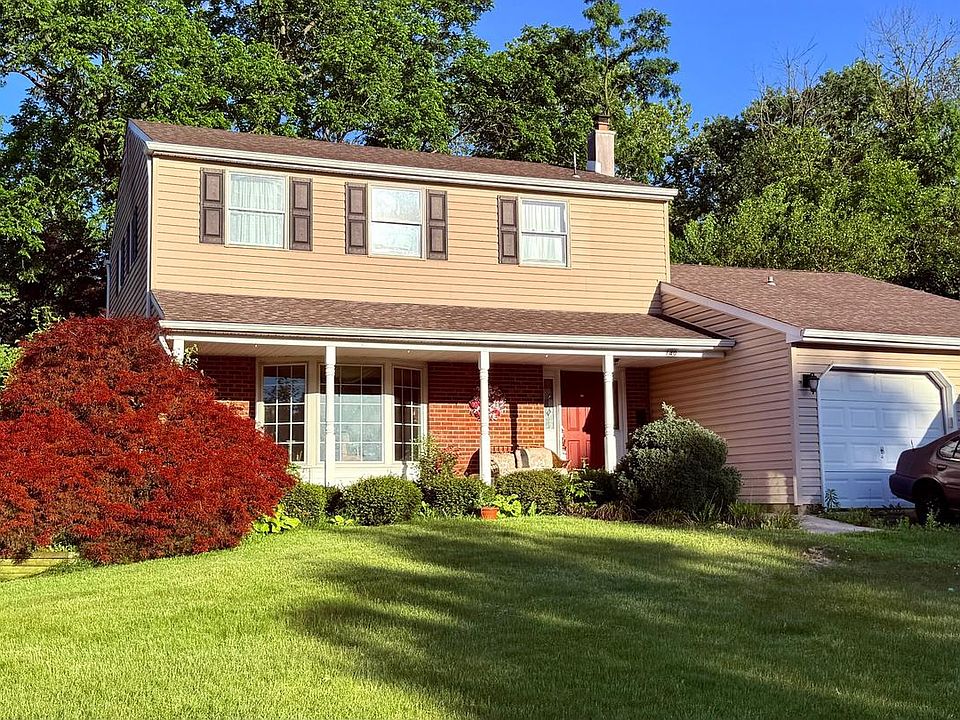 1st image of 140 Jacqueline Ave