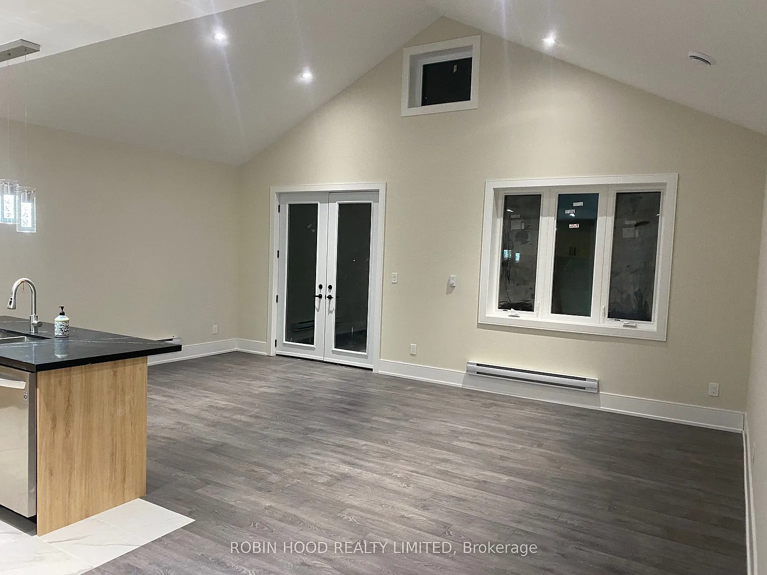 2 bed, $2,800 — Photo 2