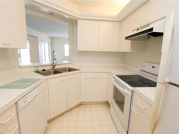 4th image of 2895 Citrus Lake Dr #O-204