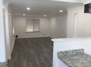 18512 35th Ave NE, Seattle, WA 98155