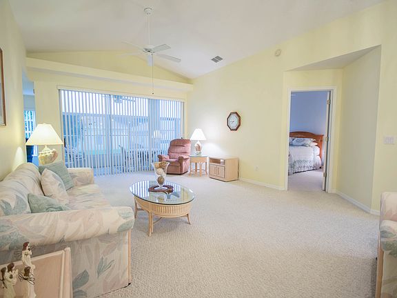 3rd image of 331 High Vista Dr