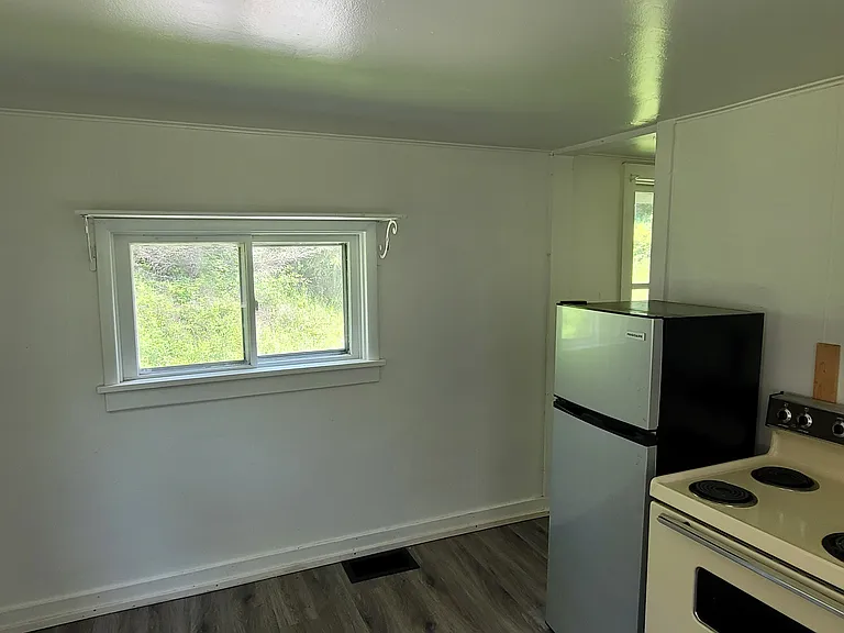 136 Krause Ln — Photo 2