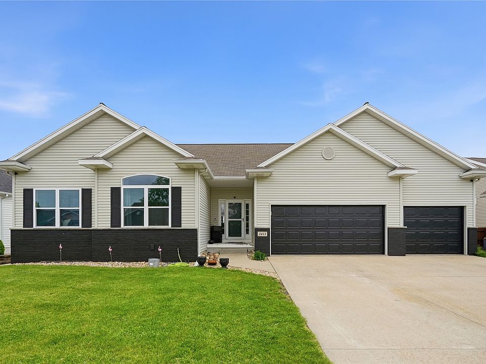 1st image of 2413 Radcliffe Dr SW