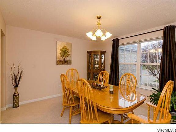 4th image of 2044 Pinehurst Way