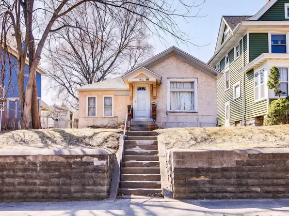 300 Baker St E, Saint Paul, MN 55107