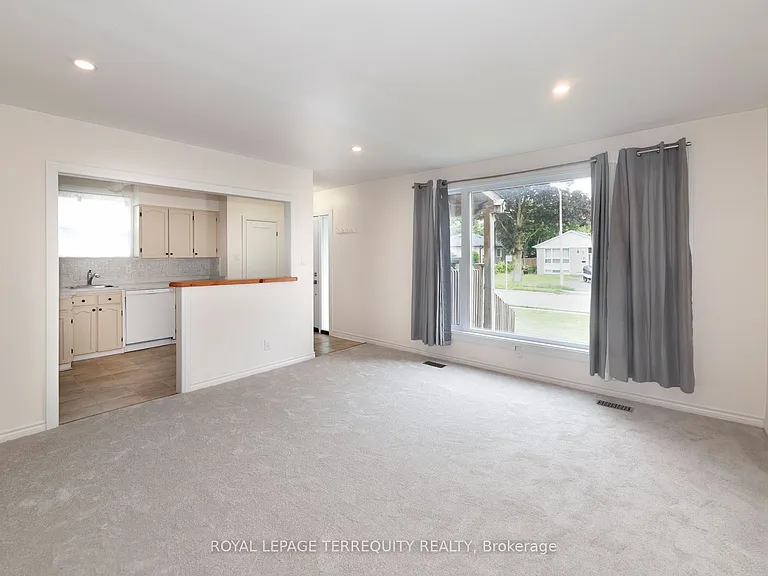 87 Emperor St — Photo 3