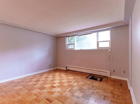 5th image of 47 Heath St E