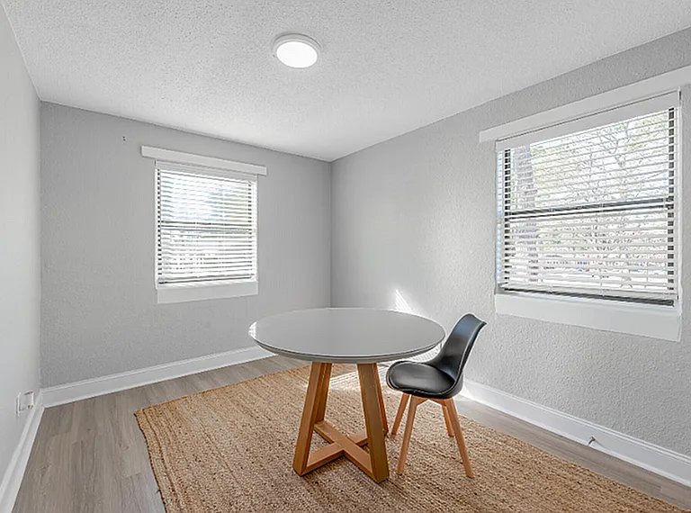 352 Fox Trce — Photo 6