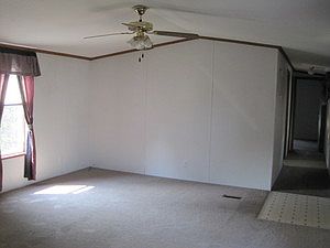 3rd image of 90 Robinson Dr