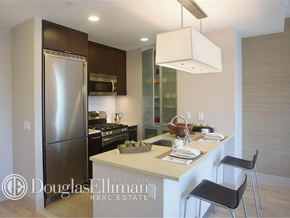 1st image of 200 E 72nd St APT 4n