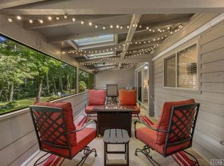 510 N 5th St SUITE 1A, Highlands, NC 28741