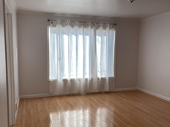 5th image of 29 Bismark St