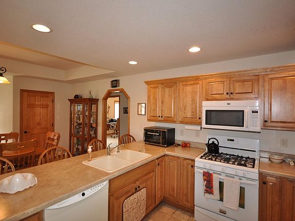 5th image of 1428 Highlandview Dr