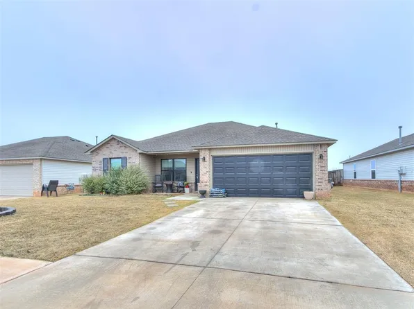 1325 Peridot Ln, Noble, OK 73068