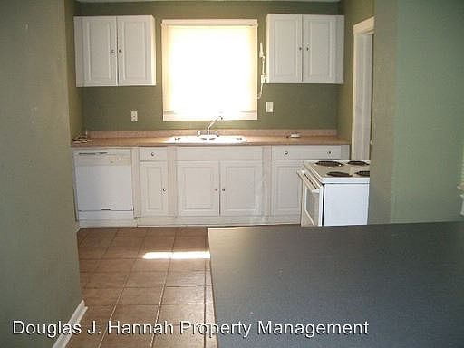 4th image of 1165 E 65th St