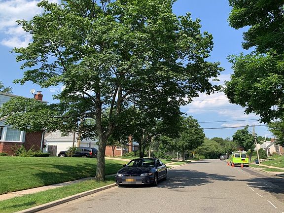 4th image of 1324 Admiral Ln