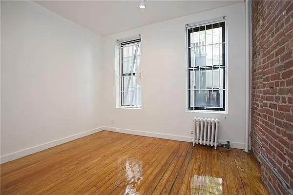 Rented by Space Marketing Shop | media 12