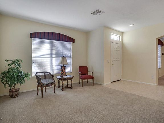 2nd image of 17829 W Primrose Ln