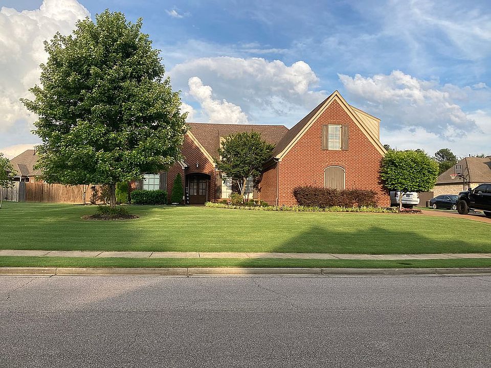 2nd image of 3950 Herons Landing Ln