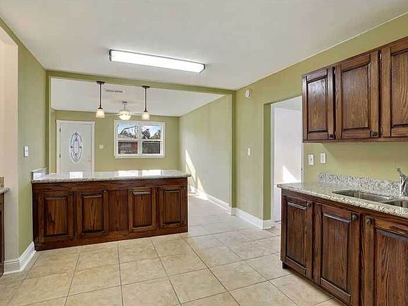 356 Pheasant Lane going into living area