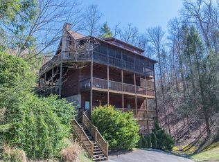 732 Black Hawk Way #ER241, Pigeon Forge, TN 37863