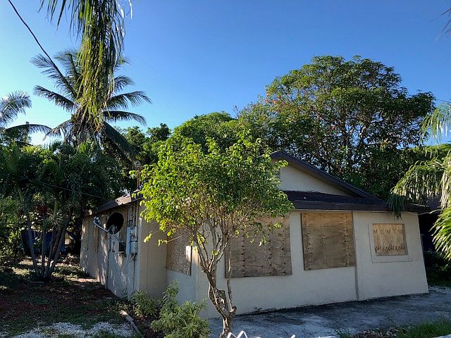 1st image of 619 NW 4th Ave
