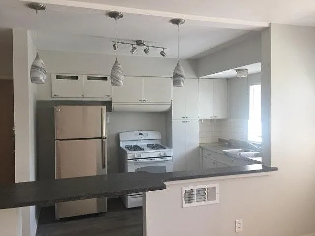 6925 Clifton Ave #2S — Photo 12