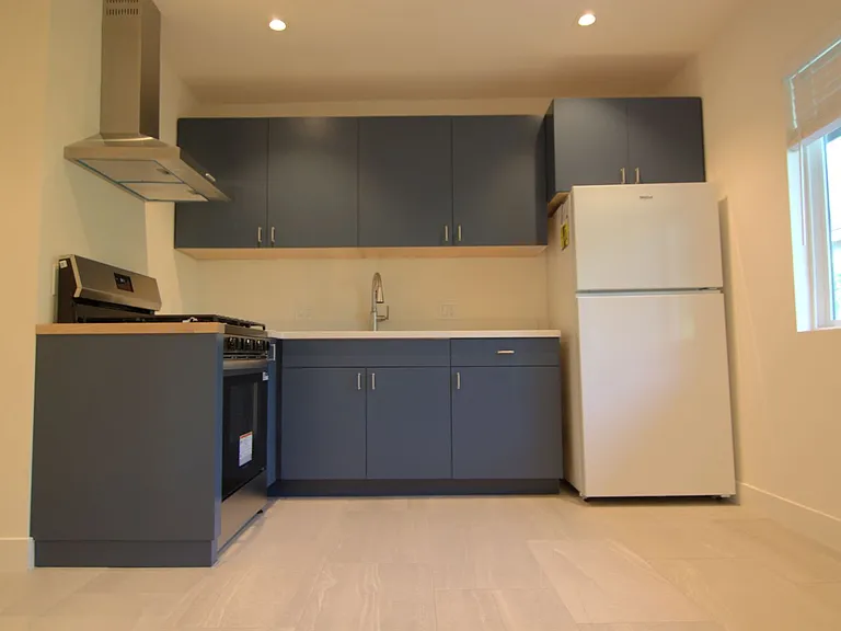 216 Harding Ave — Photo 15