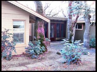 186 White Oak Dr, Medford, OR 97504