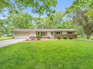 7 Allison Dr, Paxton, IL 60957
