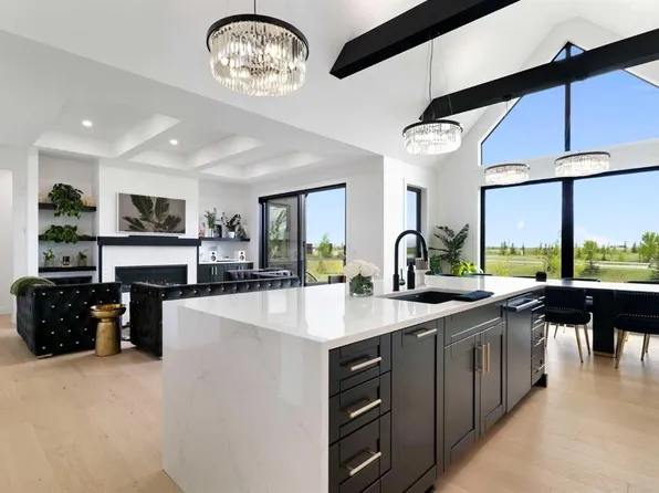 439 N Grayling Ln, Rocky View County, AB T3Z 0G7